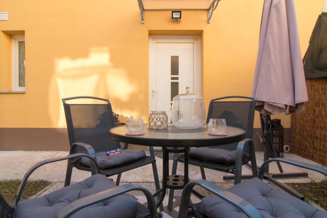 Moet With Garden Διαμέρισμα Πούλα Εξωτερικό φωτογραφία